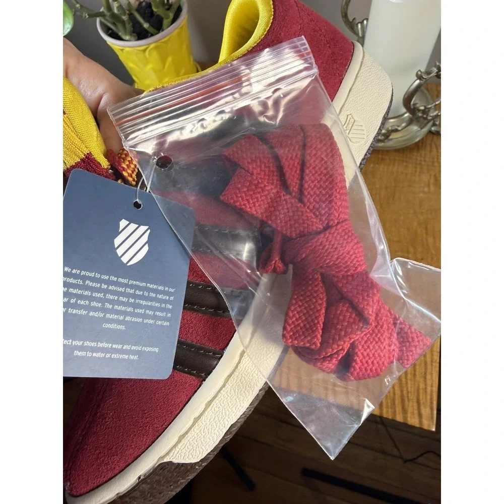Harry Potter K-Swiss Gryffindor Sneakers NIB Size: Women's‎ 7.5 Men's 6 Youth 6Y